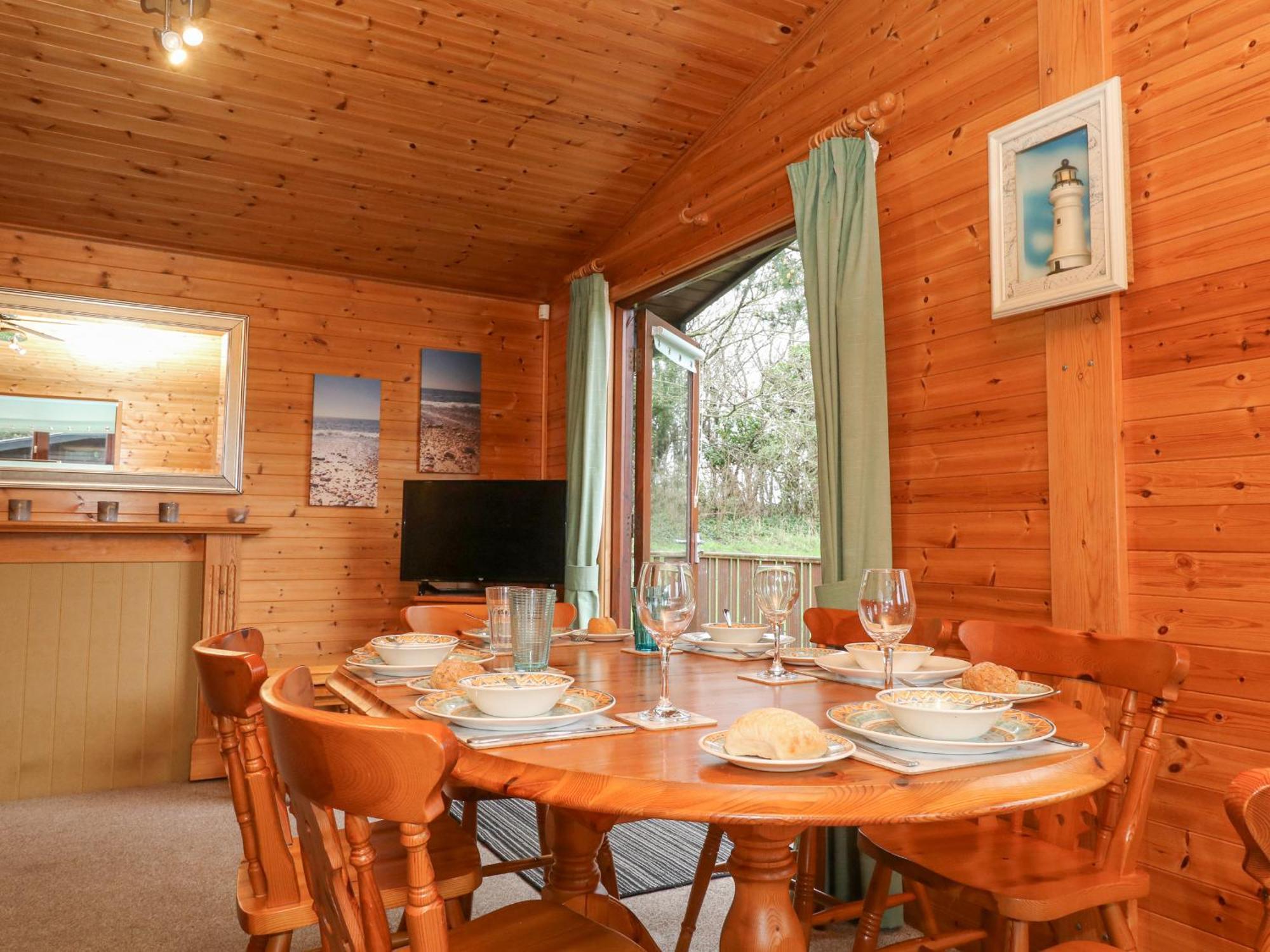 16 Amber Wood Lodge Лимингтън Екстериор снимка