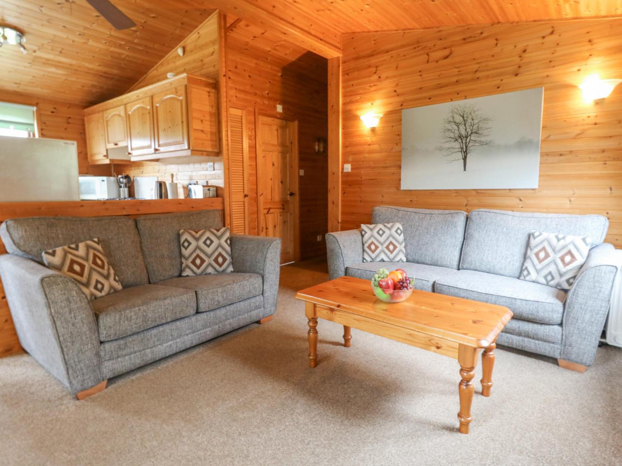 16 Amber Wood Lodge Лимингтън Екстериор снимка