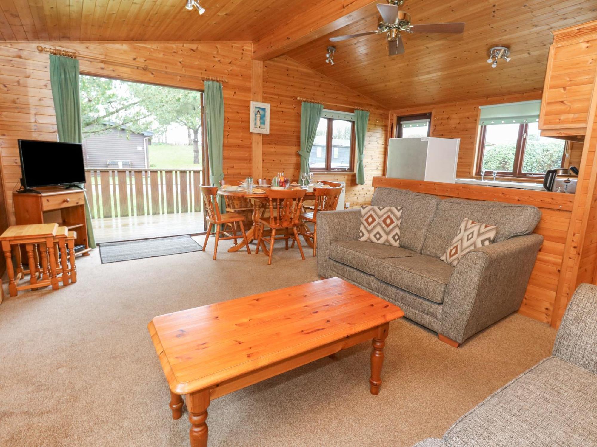 16 Amber Wood Lodge Лимингтън Екстериор снимка