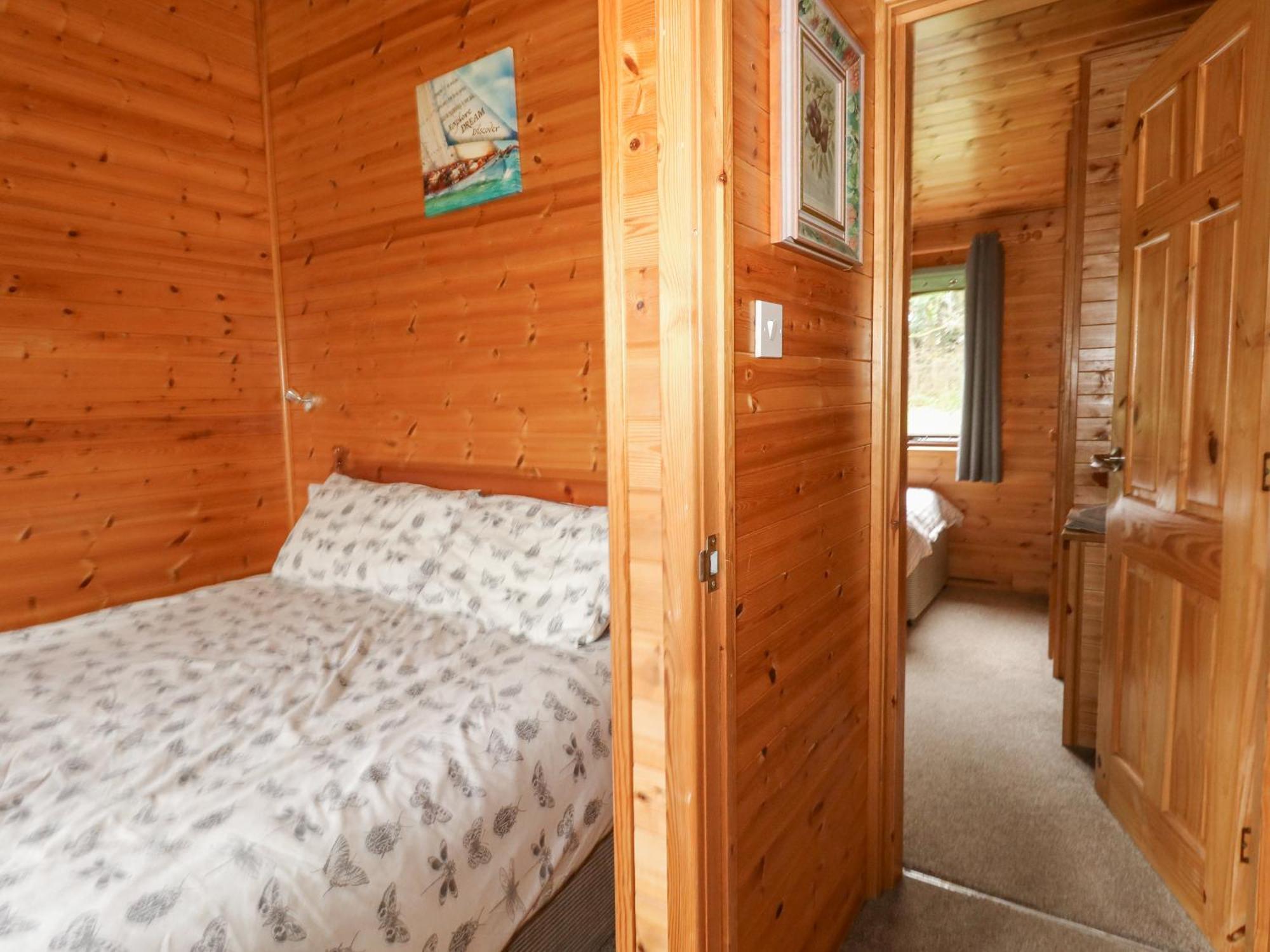 16 Amber Wood Lodge Лимингтън Екстериор снимка