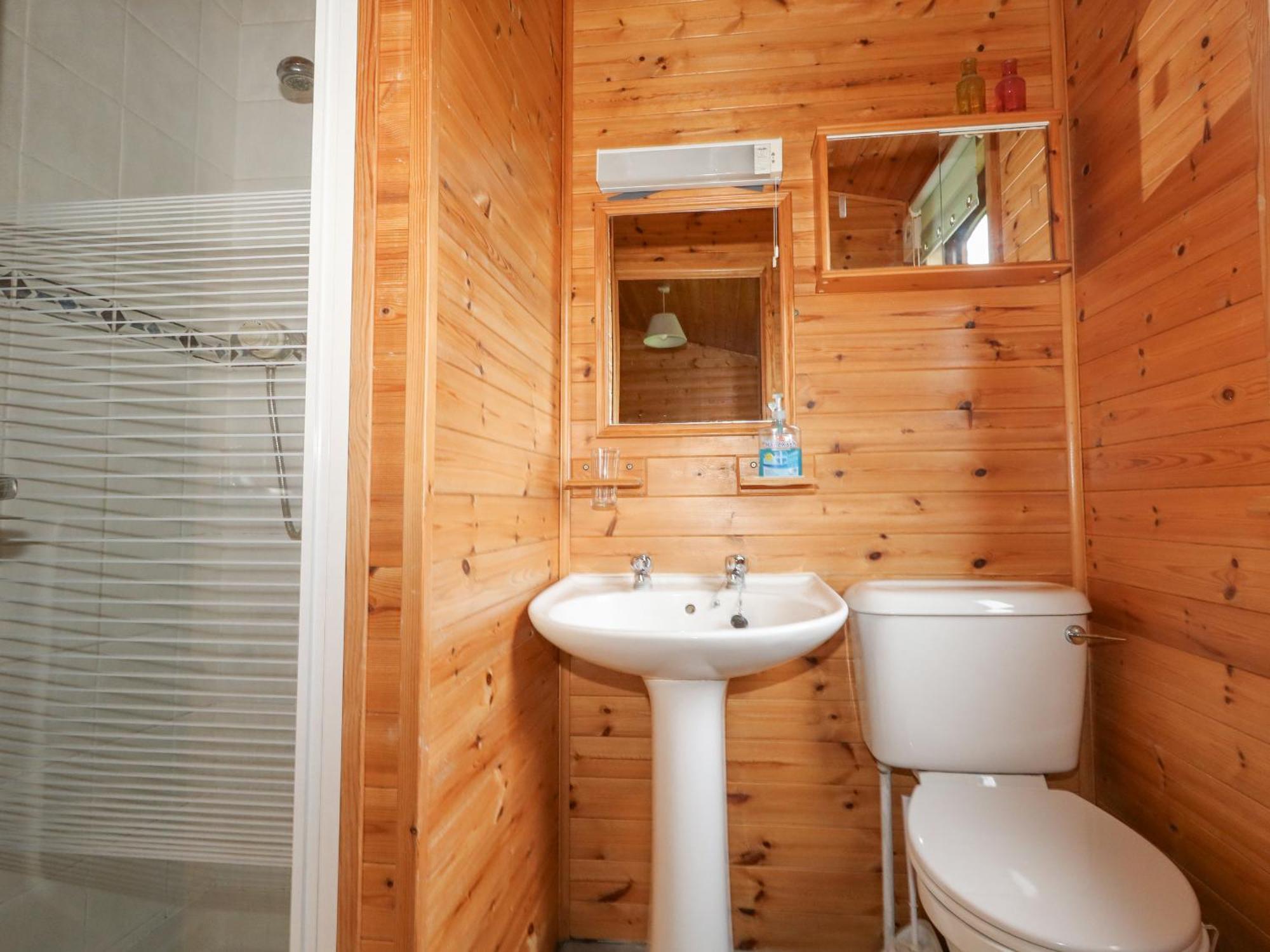 16 Amber Wood Lodge Лимингтън Екстериор снимка
