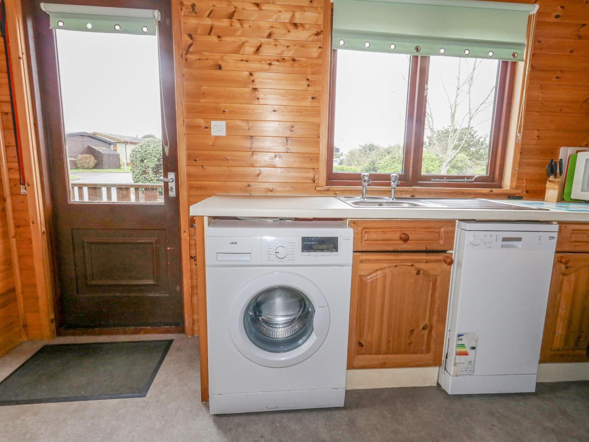 16 Amber Wood Lodge Лимингтън Екстериор снимка