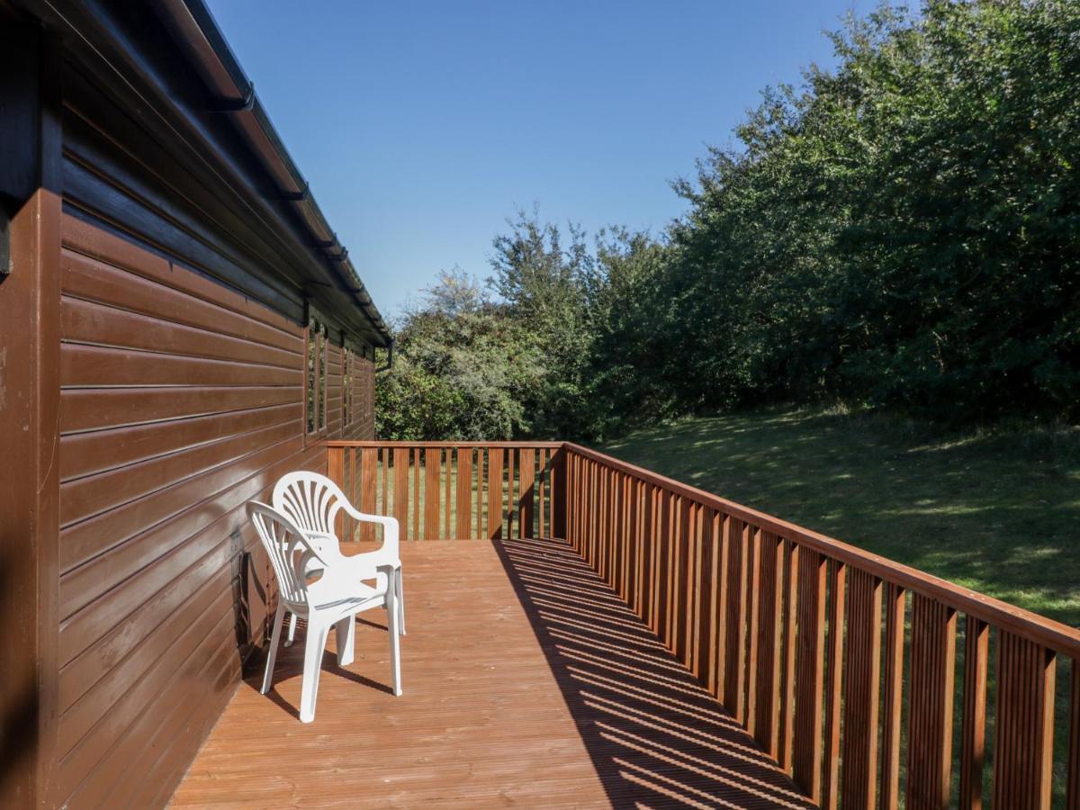 16 Amber Wood Lodge Лимингтън Екстериор снимка